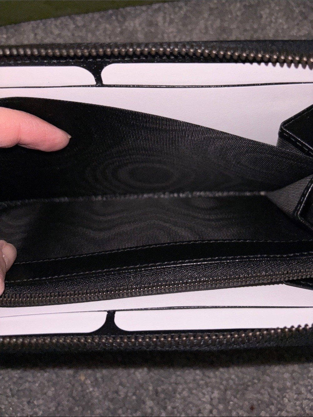 Gucci Black Bamboo Accent Leather Wallet - Picture 8 of 10